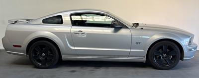 Ford Mustang Gt Coupe 4.6 V8 305