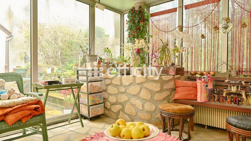 Maison - 189 m² - 8 pièces