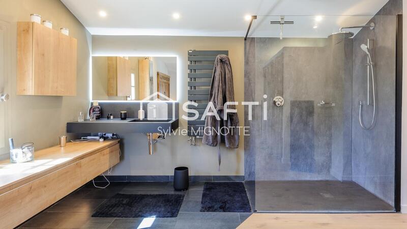 Maison de maîtres - 240 m² - 8 pièces