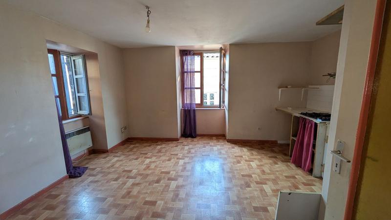 Immeuble - 93 m² - 6 pièces