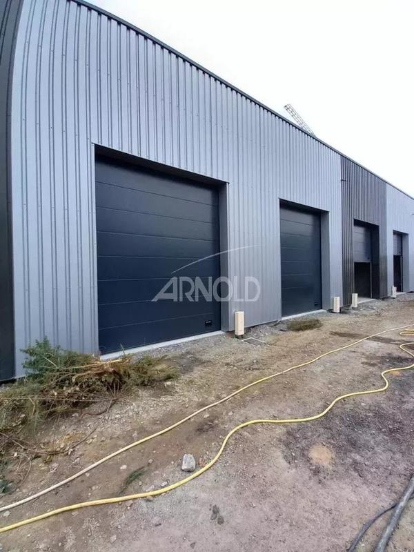 Entrepôt - 158 m² - 3 pièces