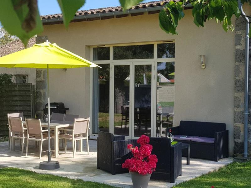 Maison - 420 m² - 10 pièces