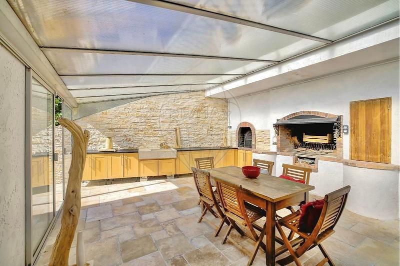 Villa - 193 m² - 5 pièces