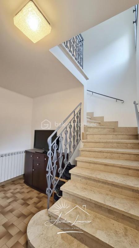 Maison - 195 m² - 6 pièces