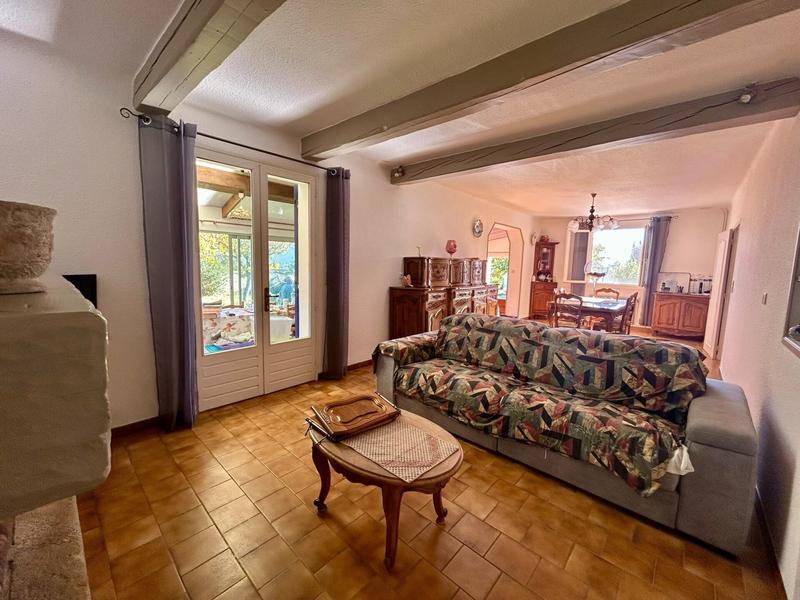 Villa - 196 m² - 8 pièces