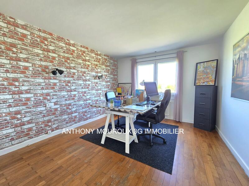 Maison - 222 m² - 6 pièces