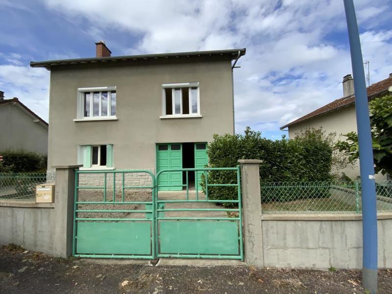 Maison - 161 m² - 8 pièces