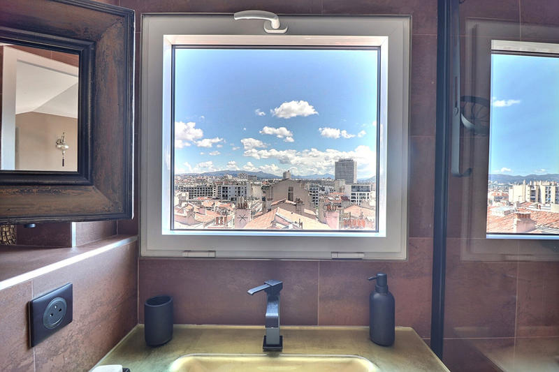 Appartement - 146 m² - 4 pièces