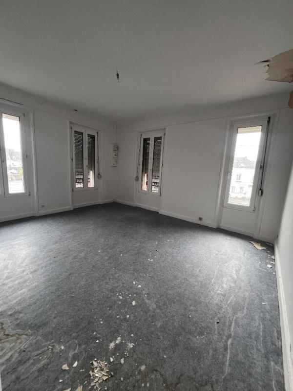 Immeuble - 650 m² - 1 pièce