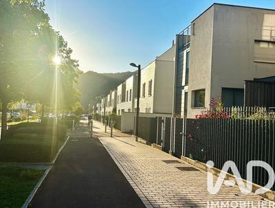 Appartement - 86 m² - 4 pièces