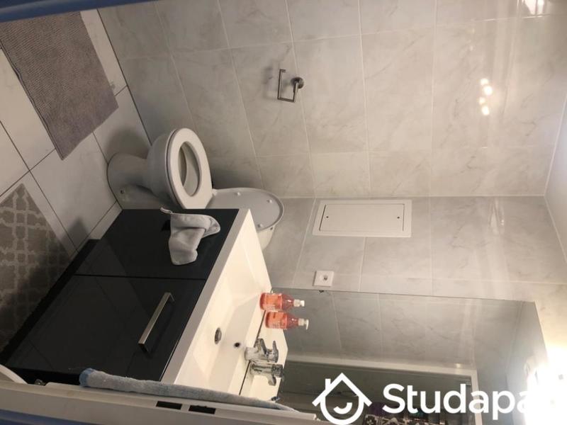 Chambre - 12 m² - 1 pièce