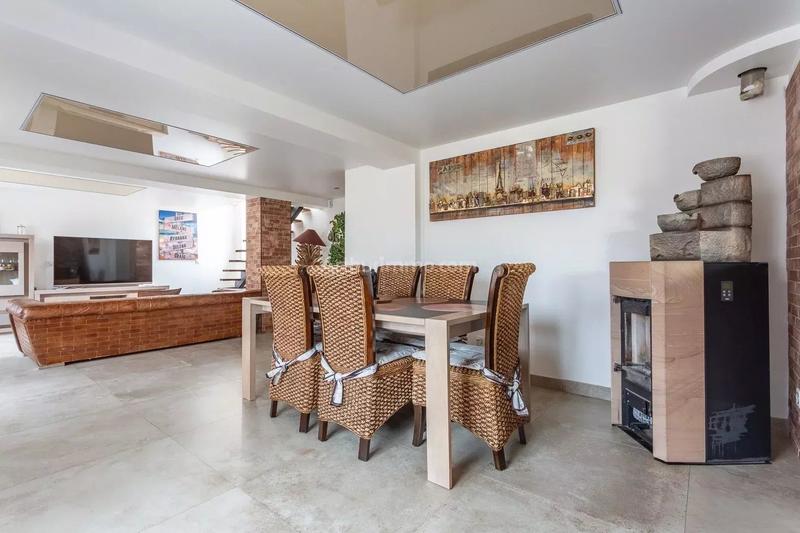 Maison - 156 m² - 6 pièces