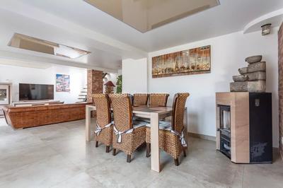 Maison - 156 m² - 6 pièces