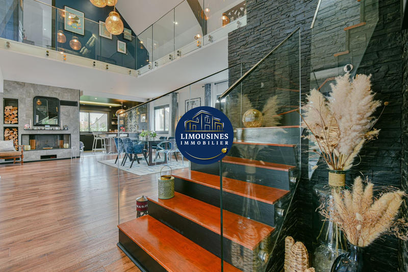 Villa - 322 m² - 11 pièces