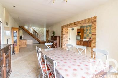 Maison - 147 m² - 5 pièces