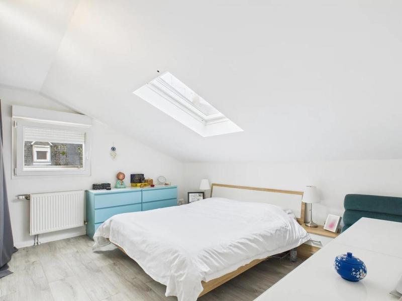 Appartement - 84 m² - 5 pièces