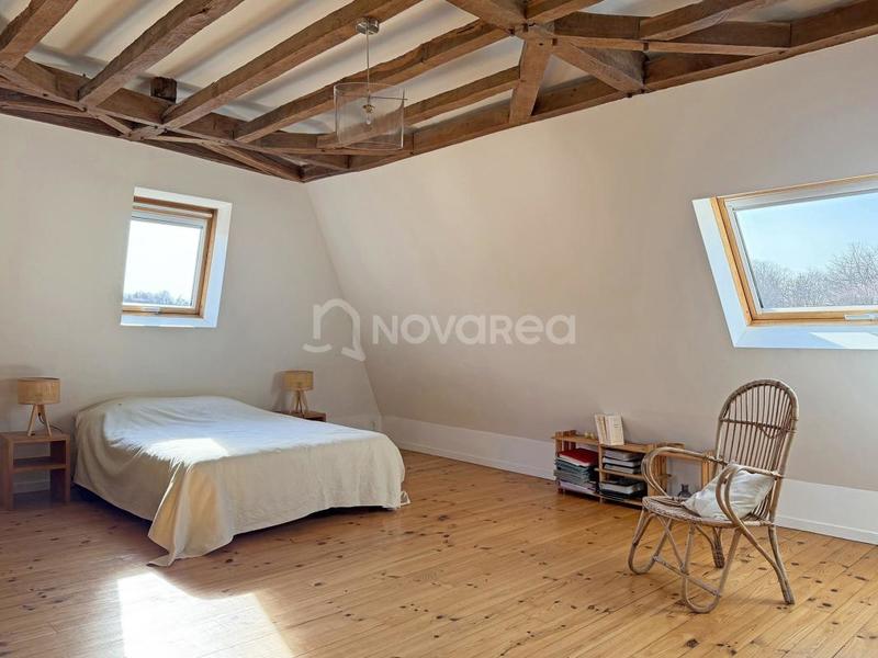 Propriété - 445 m² - 12 pièces