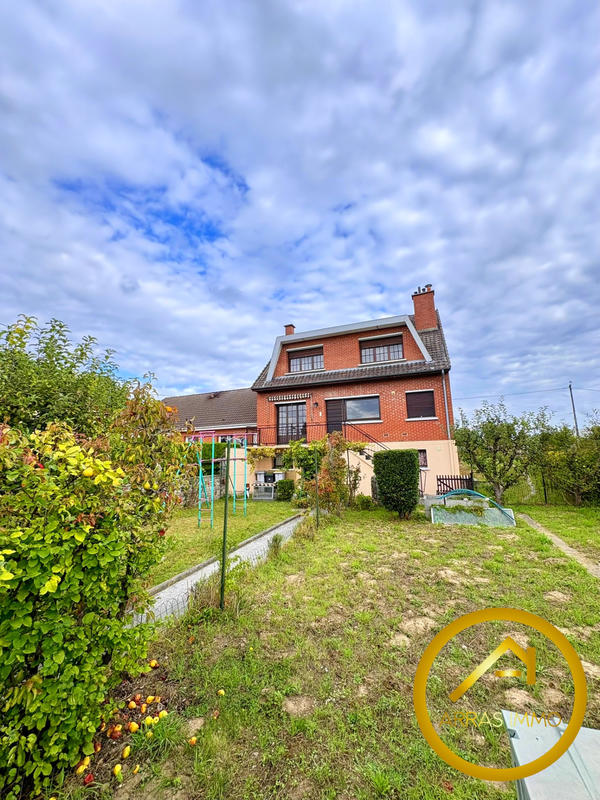 Maison - 128 m² - 7 pièces