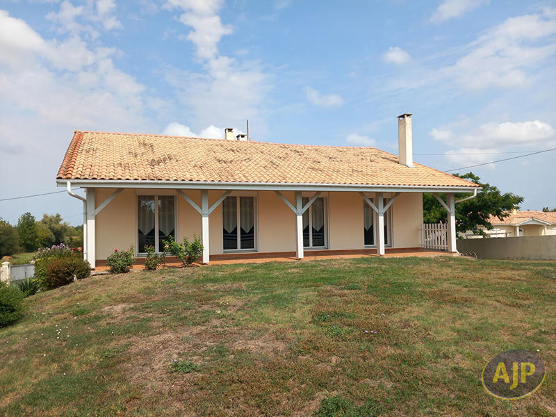 Maison - 94 m² - 4 pièces