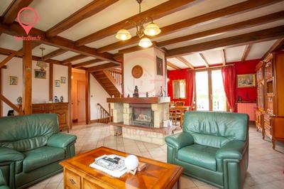 Maison - 122 m² - 6 pièces