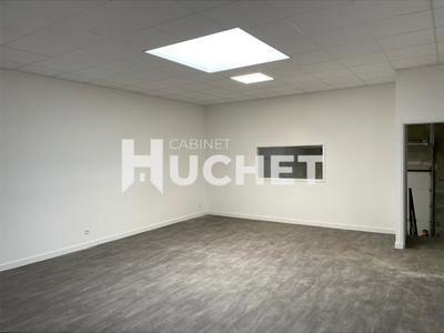 Local d'activité / Entrepôt - 136 m²