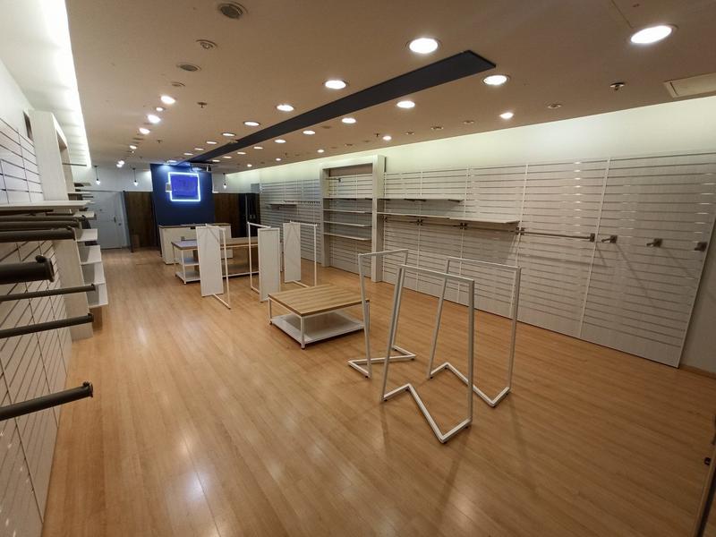 Local commercial - 128 m²