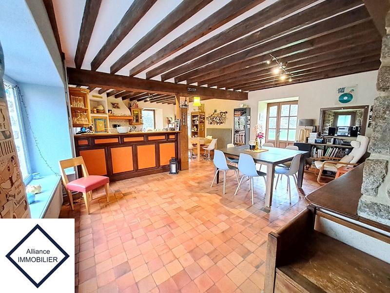 Maison - 169 m² - 6 pièces