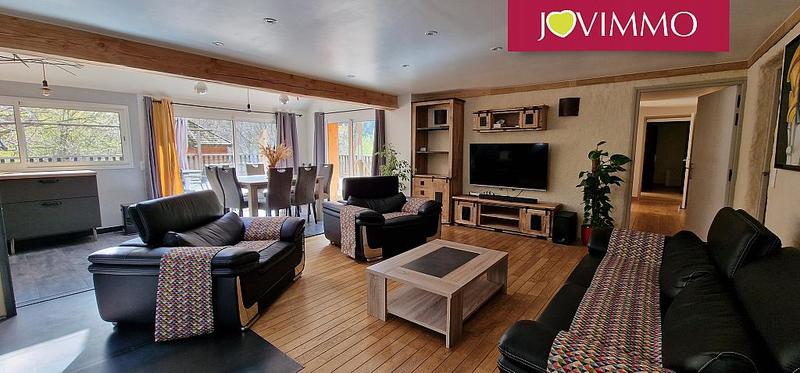 Maison - 362 m² - 15 pièces