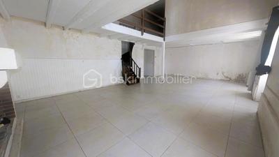 Maison de village - 176 m² - 10 pièces