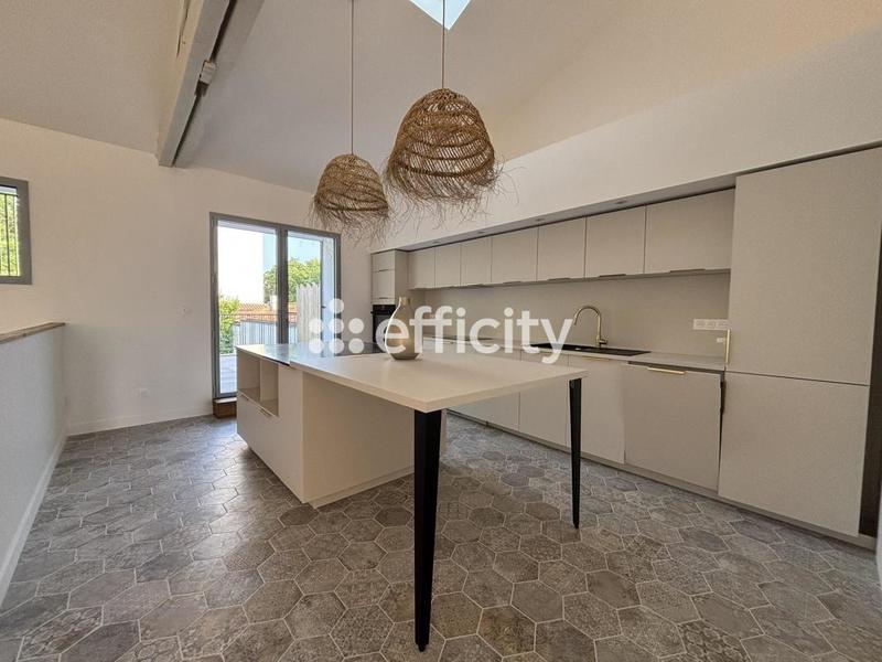 Maison - 150 m² - 4 pièces
