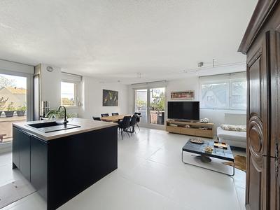 Appartement - 105 m² - 5 pièces