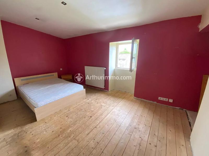 Maison - 217 m² - 7 pièces