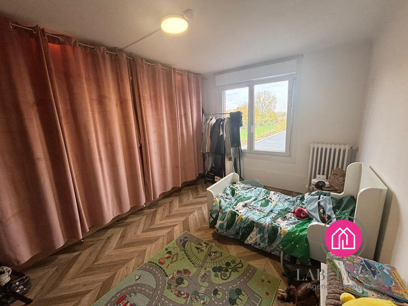 Maison - 220 m² - 8 pièces