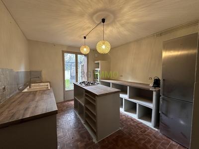 Maison jumelée - 94 m² - 4 pièces