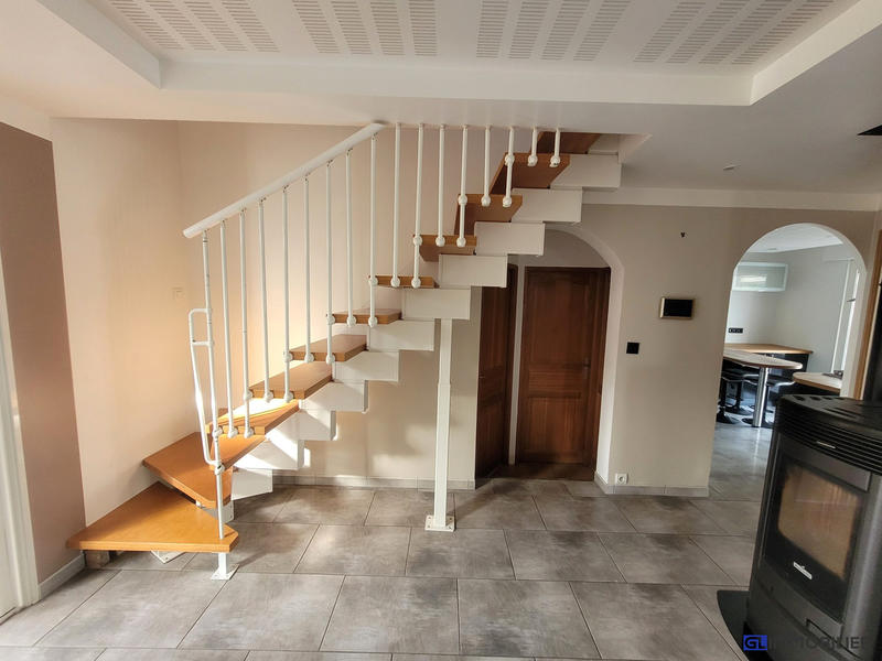 Maison - 128 m² - 7 pièces