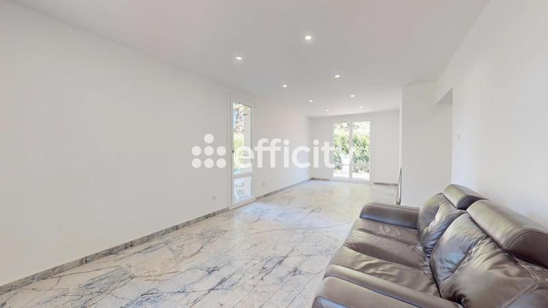 Pavillon - 120 m² - 6 pièces