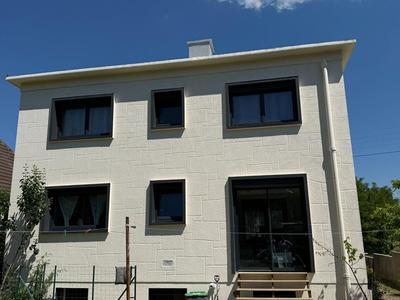 Maison - 135 m² - 9 pièces