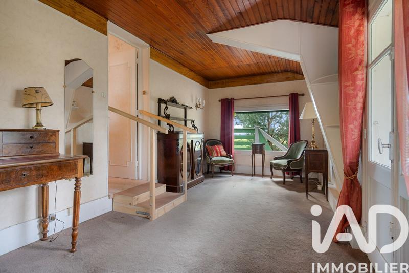 Maison - 180 m² - 7 pièces