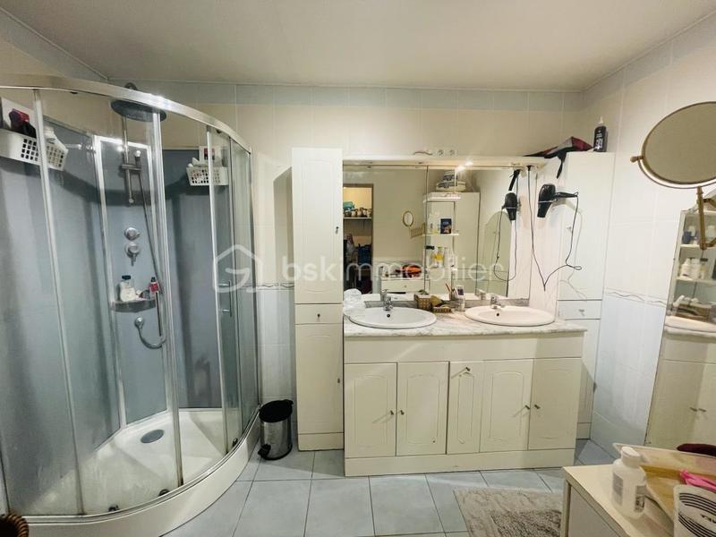 Maison - 154 m² - 10 pièces