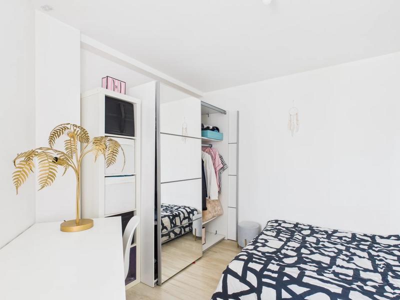 Appartement - 85 m² - 5 pièces