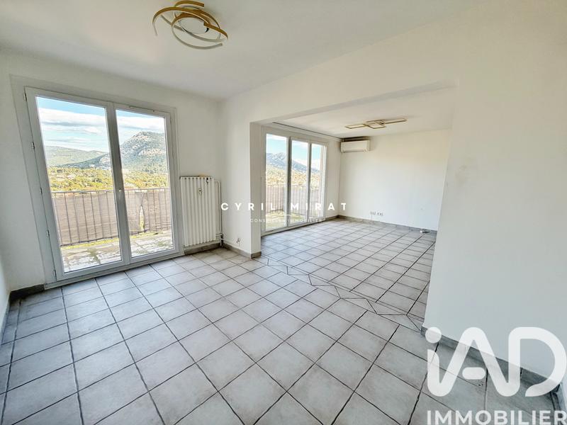 Appartement - 81 m² - 5 pièces