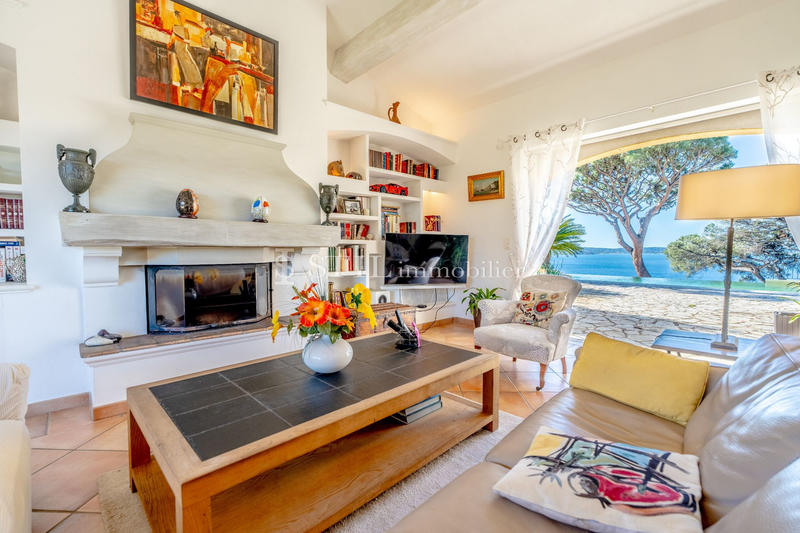 Villa - 203 m² - 7 pièces