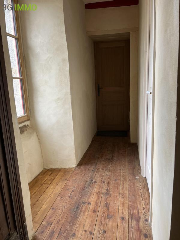 Maison traditionnelle - 75 m² - 5 pièces