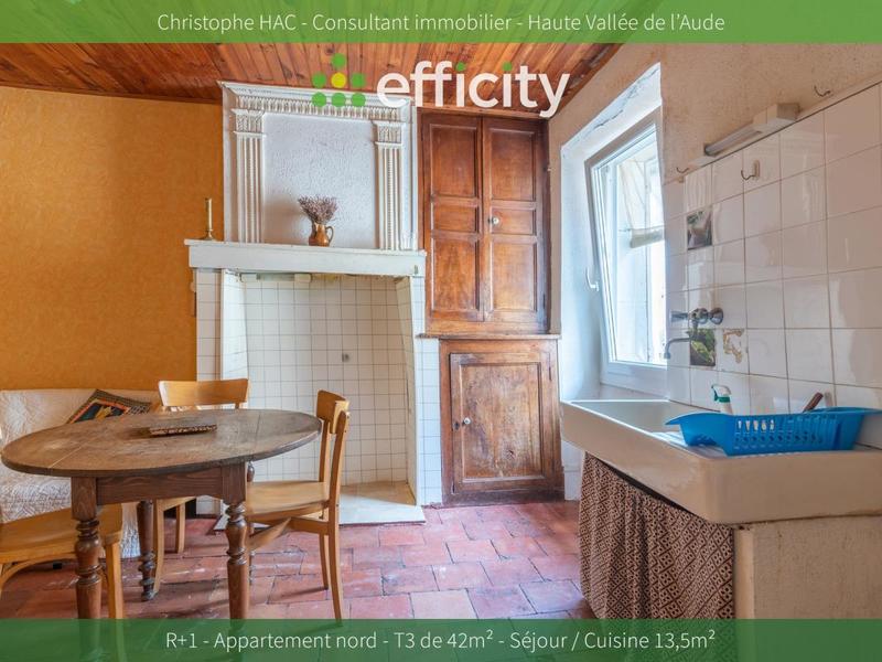 Maison - 276 m² - 18 pièces