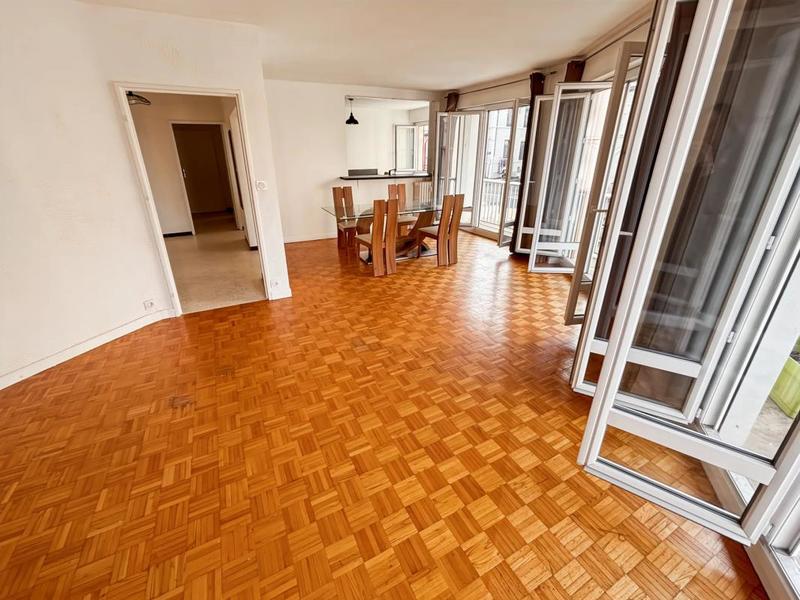 Appartement - 95 m² - 4 pièces