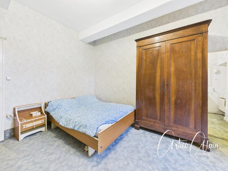 Maison bourgeoise - 275 m² - 9 pièces