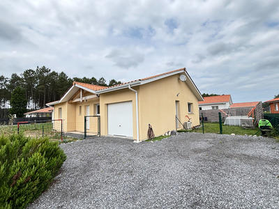 Maison - 86 m² - 4 pièces