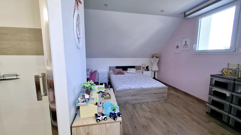 Maison - 100 m² - 5 pièces