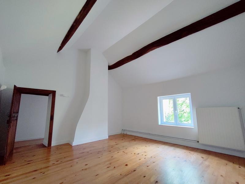 Maison traditionnelle - 151 m² - 6 pièces