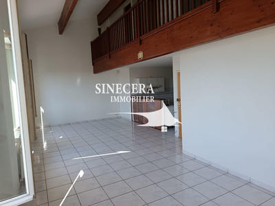 Maison - 250 m² - 8 pièces